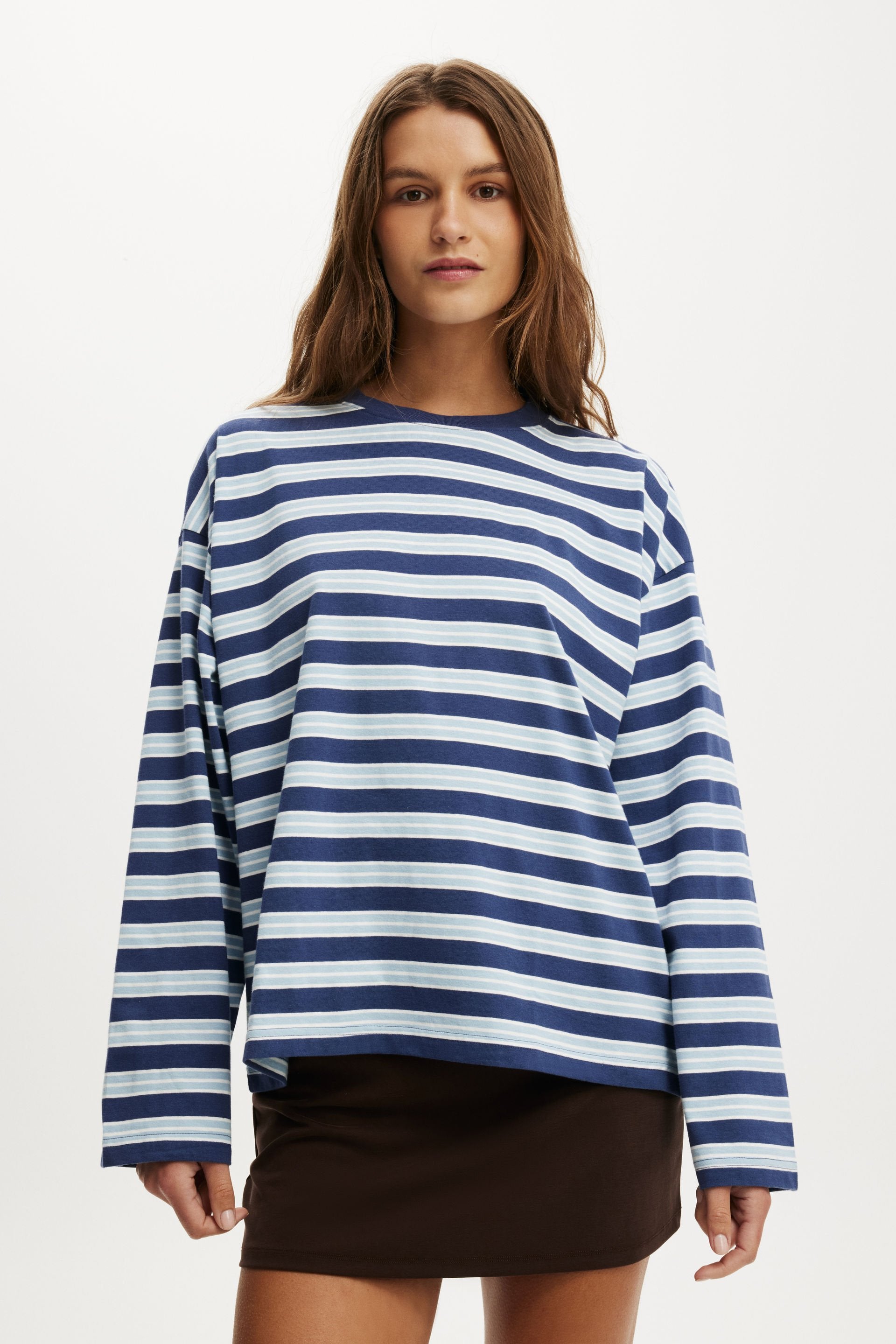 ZEE SAMPS  ARTICLE# 8705 Boxy Long Sleeve Top