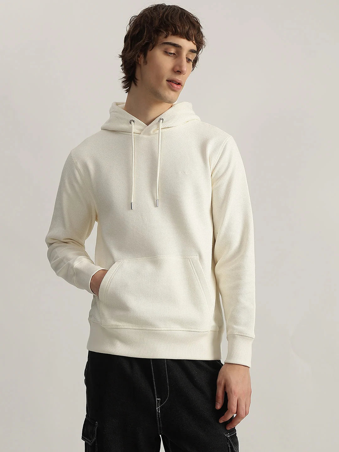 ZEE SAMPS ARTICLE # 8034 men cream solid hooded full sleeves pullover style sweatshirt